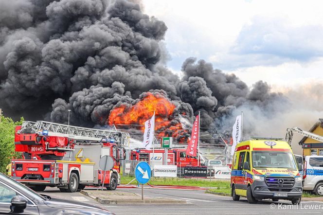Ogromny pożar przy ul. Kasprzaka