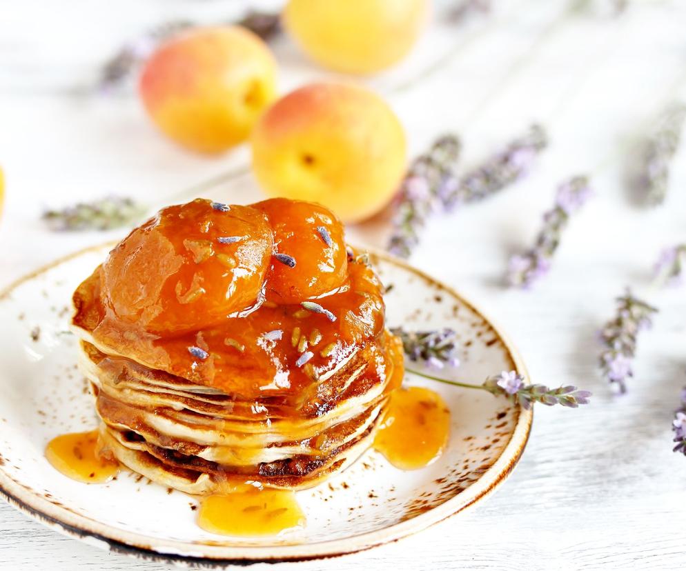 PRZETWORY Z MORELI: przyprawy, które pasują do dżemów i konfitur z moreli [rozmaryn, wanilia, lawenda]