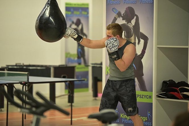 Pierwsza miłość, odcinek 3984: Kamil Biały (Igor Paszczyk)