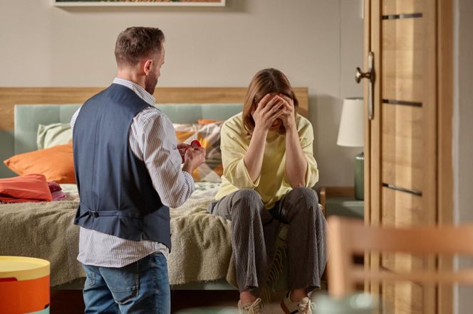 Na Wspólnej odc. 4066. Jakub Wójcicki (Przemysław Cypryański), Iga Przybysz (Lidia Sadowa)