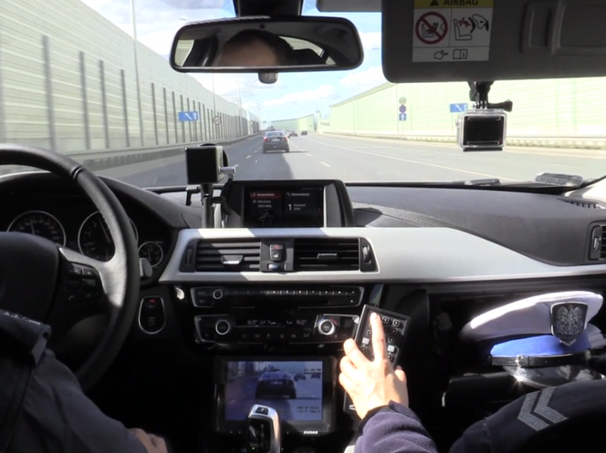 Policjanci z grupy "SPEED" zatrzymali ponad tysiąc praw jazdy