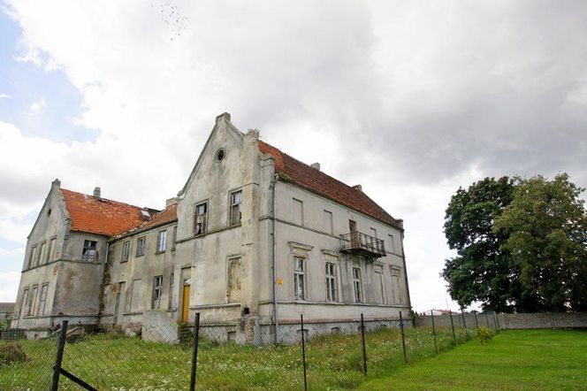   To najbiedniejsza gmina w woj. warmińsko-mazurskim. Ale i tak warto ją odwiedzić!