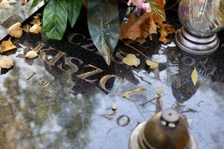 Tak wygląda grób Czesława Kiszczaka