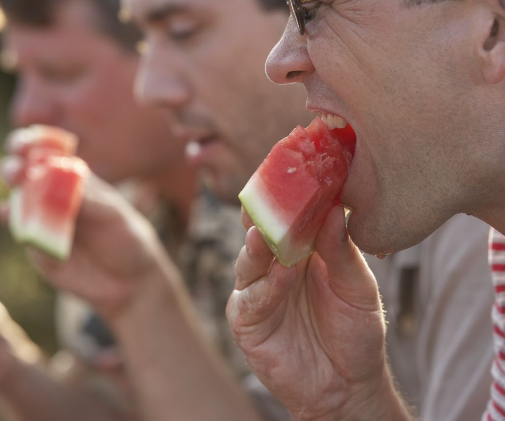 3 owoce, które nawadniają lepiej niż woda. Jedz je w upał