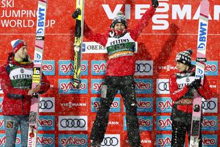 Kamil Stoch w Obertsdorfie celebruje zwycięstwo z żoną Ewą!