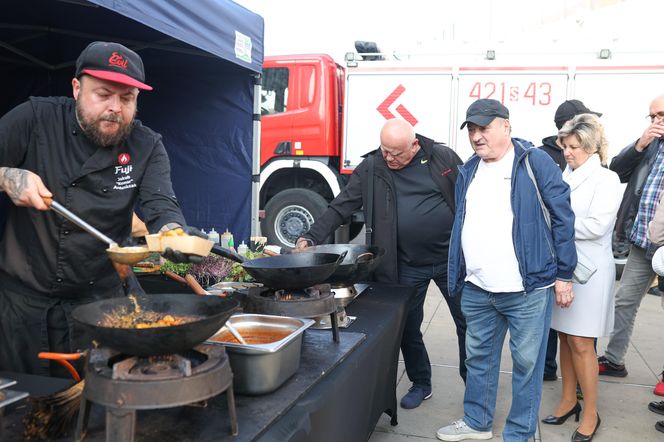 Kulinarny Ogień w Chorzowie już za nami. Wyjątkowe wydarzenie połączyło kucharzy, lekarzy i smakoszy na rynku