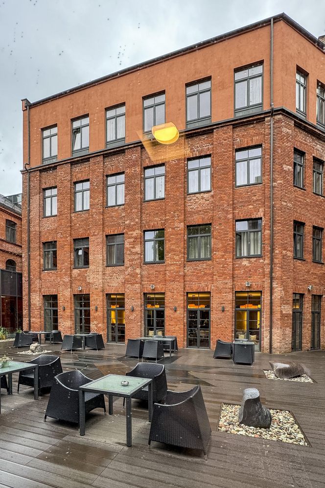 Polacy mieszkają jak królowie