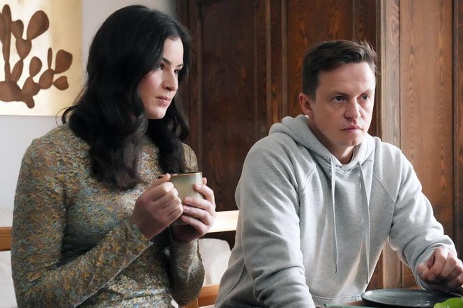 Barwy szczęścia, odcinek 3205. Weronika (Maria Świłpa), Błażej (Piotr Ligienza) 