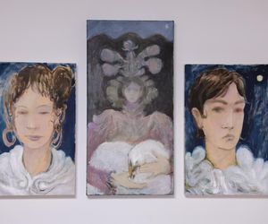 Ściśnięty biust i koronki. Tak Doda zaprezentowała się na wernisażu obrazów, dla których była inspiracją!