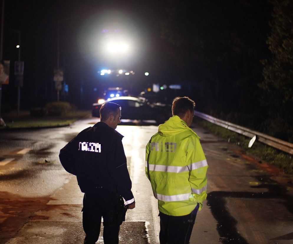 Śmiertelny wypadek na A18. Laweta uderzyła w ciężarówkę!