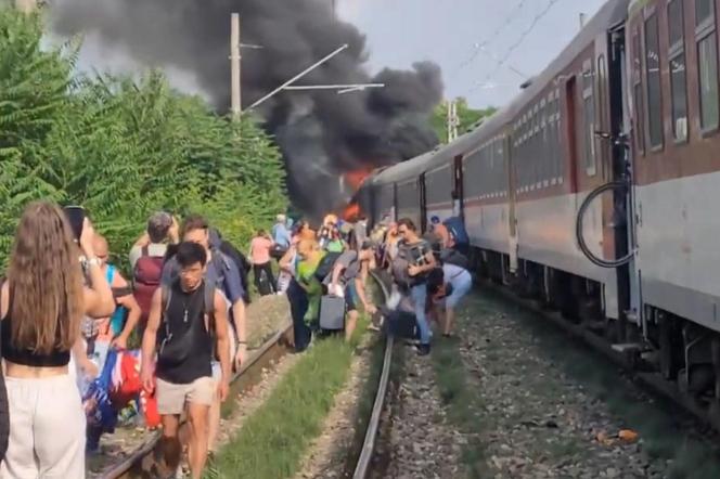Tragiczny wypadek na Słowacji. Pociąg zderzył się z autobusem 