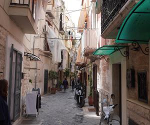 Bari