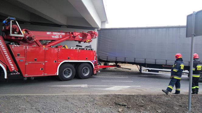 Awaria w rejonie węzła Rybitwy. Zobacz zdjęcia z miejsca zdarzenia [GALERIA]