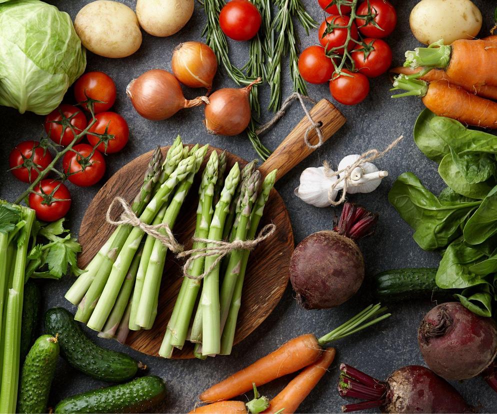 W sezonie Polacy kupują to warzywo kilogramami. Ale może być silnie toksyczne