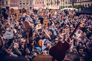 Gitarowy Rekord Guinnessa Online. Transmisja na żywo, relacja live, transmisja online, liczba gitarzystów. Czy padł rekord? 