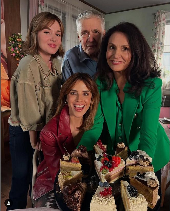 M jak miłość na planie. Kama (Michalina Sosna), Ania (Alina Szczegielniak), Erwin (Andrzej Dopierała), Aleksandra (Małgorzata Pieczyńska)