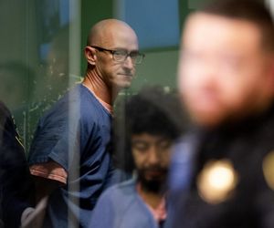 Pilot zjadł grzyby halucynogenne i wyłączył silnik w samolocie! 80 osób na pokladzie