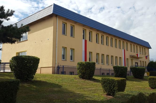 10 firm wystartowało w przetargu na rozbudowę i przebudowę szkoły w Rydzynie
