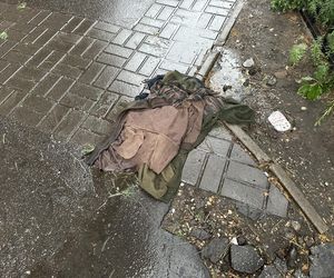 Tragedia na Pradze-Północ. Mężczyzna zginął po upadku z 6. piętra