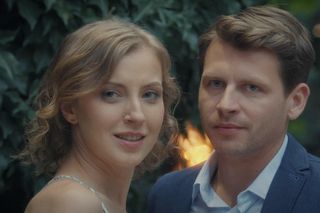 M jak miłość. Nowa bohaterka namiesza u Natalki i Adama. Zdobędzie serce Karskiego, skoro Mostowiaczka go nie chciała? - ZDJĘCIA