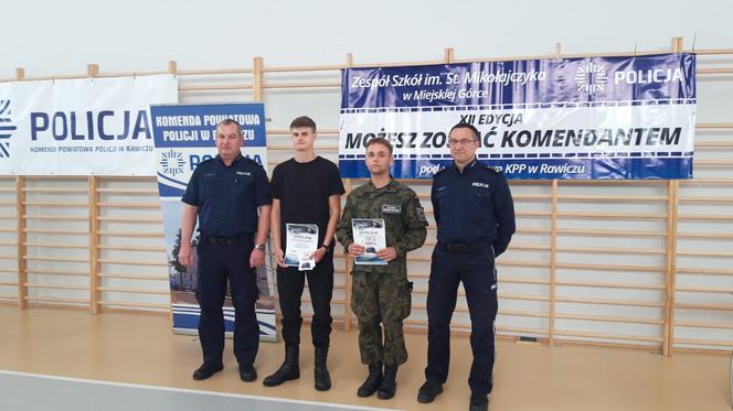 Dwaj uczniowie zasiądą w fotelach szefów policji w Rawiczu
