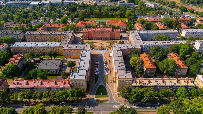 Osiedle A w Tychach i plac świętej Anny