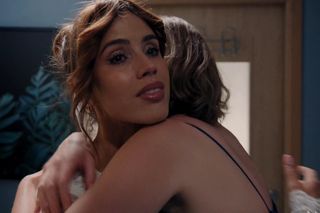 M jak miłość nowy sezon. Kama (Michalina Sosna), Ania (Alina Szczegielniak)