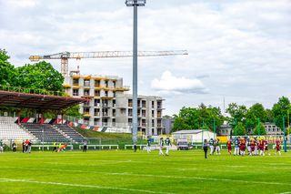 Mieszkaj tuż przy Polonii i oglądaj mecze z balkonu. Blok Konwiktorska Residence jest jak prywatna trybuna