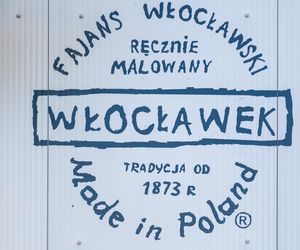 Fajans Włocławski funkcjonuje we Włocławku, przy ulicy Falbanka