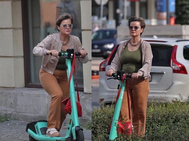 Monika Richardson pędzi na hulajnodze