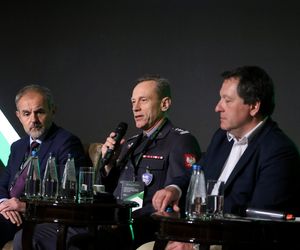  Łączność w sytuacjach kryzysowych i stanach nadzwyczajnych jako fundament  odpornego państwa