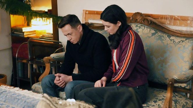 Barwy szczęścia ostatni odcinek 3202 finał sezonu. Weronika (Maria Świłpa), Błażej Modrzycki (Piotr Ligienza)