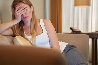 Zażywasz suplementy? Mogłeś uszkodzić wątrobę. Uważaj na nieoczywiste objawy
