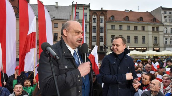 Karol Nawrocki przyjechał do Torunia. Fotorelacja ze spotkania
