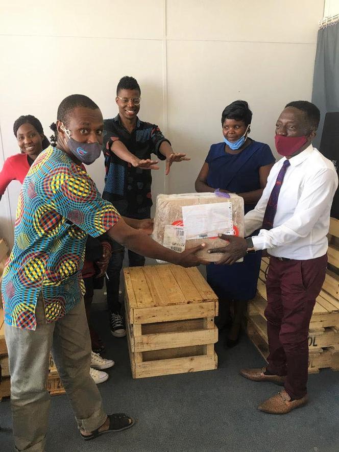 SP1 z Iławy prowadzi zbiórkę na rzecz dzieci w Zimbabwe