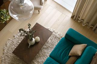 Nowoczesny dwupoziomowy apartament na Żoliborzu. Zdjęcia