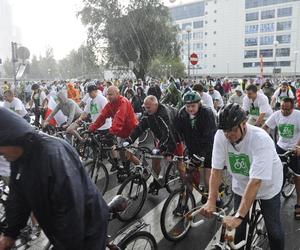 Rowerzyści zablokują Warszawę. Masa Krytyczna przejedzie przez miasto. Znamy trasę