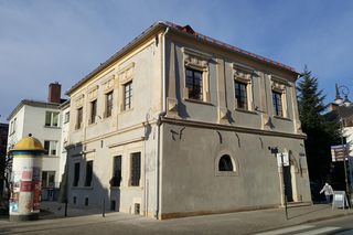 Jest umowa na dokumentację rozbudowy siedziby biblioteki