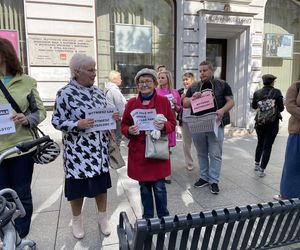 Wielki protest pod urzędem miasta w Łodzi. Broń lasów Lublinka