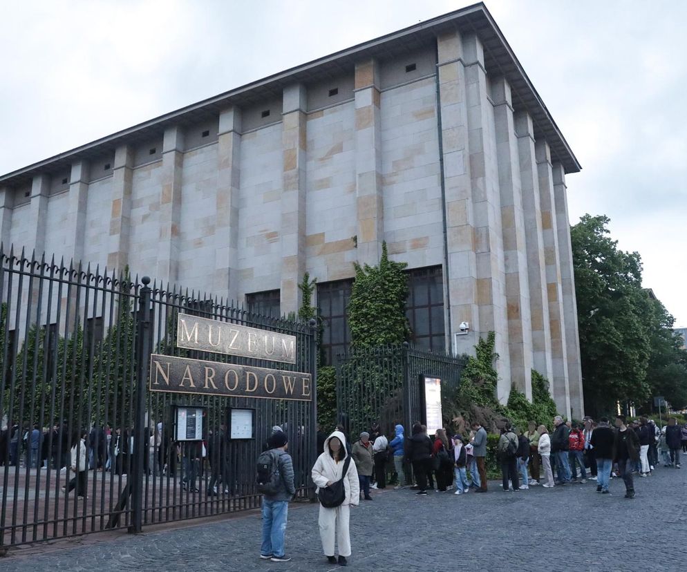 Noc Muzeów 2025. Warszawiacy szturmowali muzea nocą