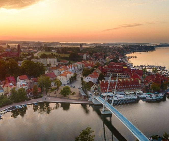 Ta kraina to raj dla turystów. Znajduje się tam m.in. „mazurski Sopot”