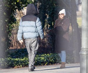 Agnieszka Kaczorowska i Marcin Rogacewicz  na spacerze