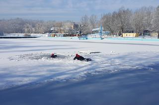 Pokazy ratownictwa lodowego na terenie kąpieliska Słupna w Mysłowicach