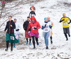 Bieg w spódnicach i sukienkach na Jurze