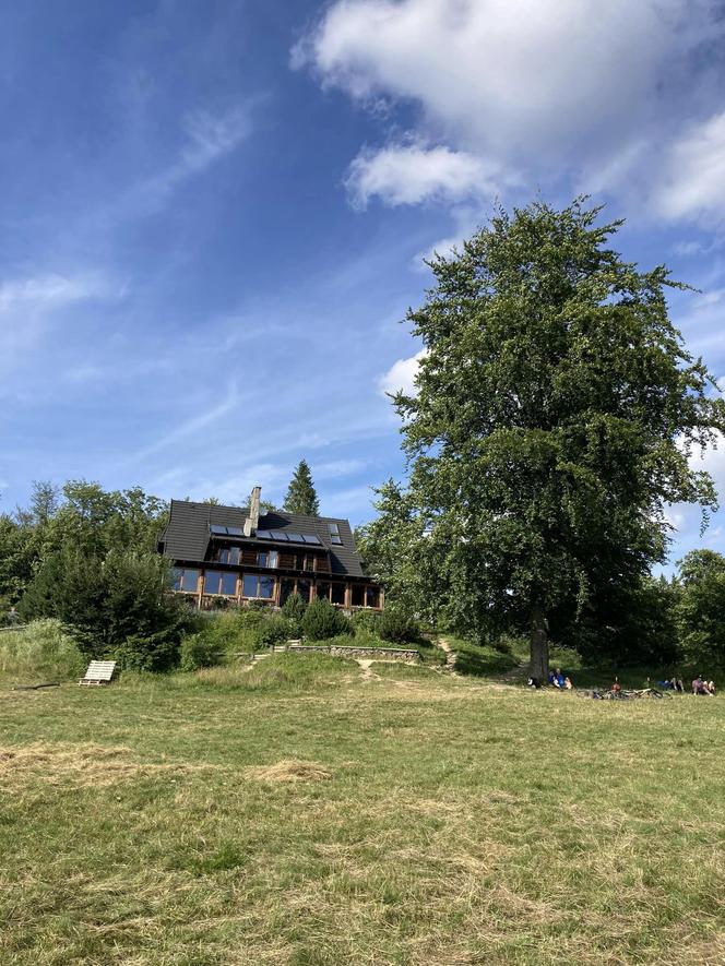 Bacówka Nad Wierchomlą w Beskidzie Sądeckim. To prawdziwy turystyczny hit!