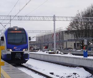 Dworzec Główny w Olsztynie rośnie w oczach. Stoi już metalowa konstrukcja budynku [ZDJĘCIA]