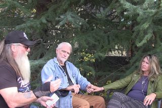 Chris Robinson z żoną i przyjacielem