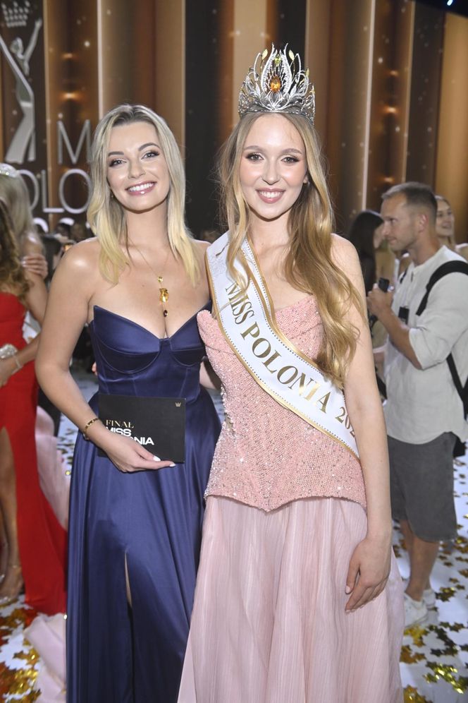 Karolina Bielawska, Maja Todd