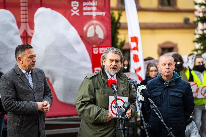 Smogowe płuca trafiły do Nowej Rudy. Zobacz zdjęcia instalacji!