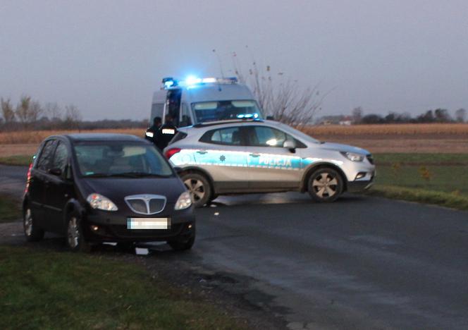 Tragiczny wypadek w Czerniewiczkach koło Włocławka. Rowerzysta nie żyje